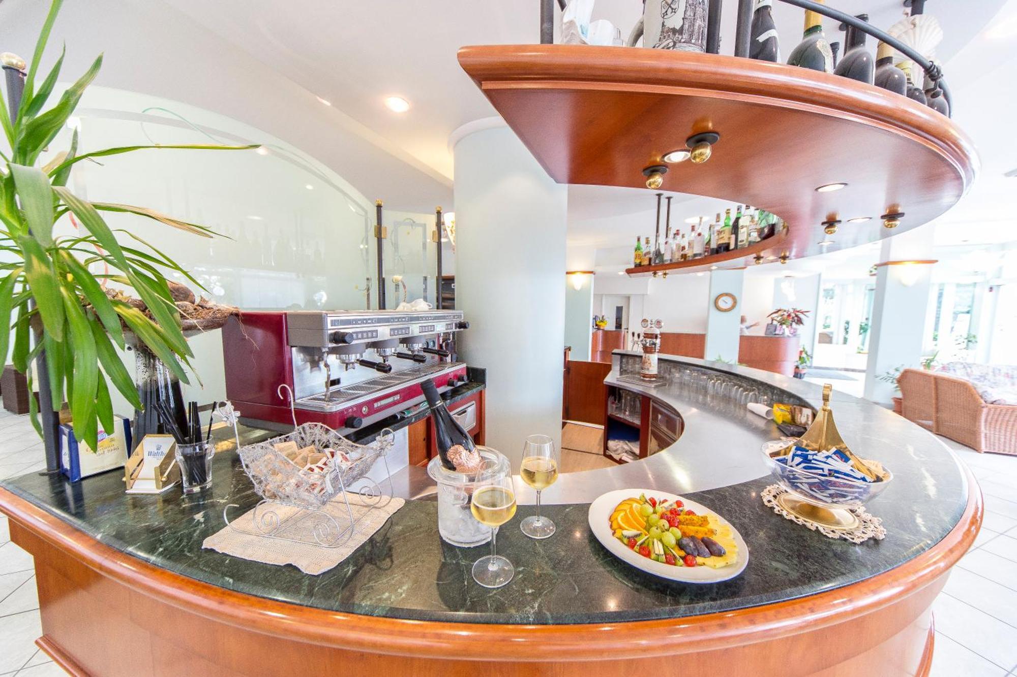 Ciccio Hotel Misano Adriatico Ngoại thất bức ảnh