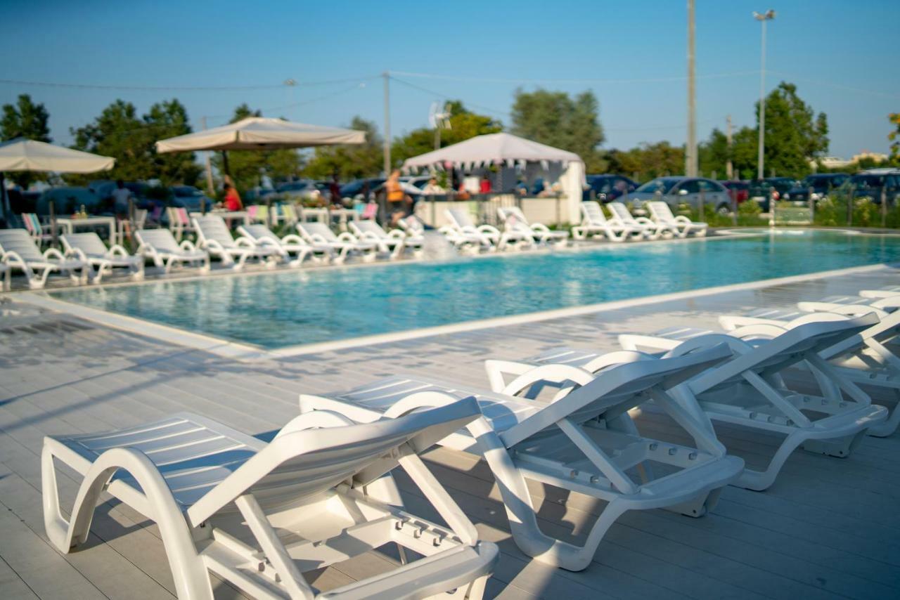 Ciccio Hotel Misano Adriatico Ngoại thất bức ảnh